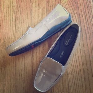 Rockport total motion flats, tan, Sz 5 1/2.